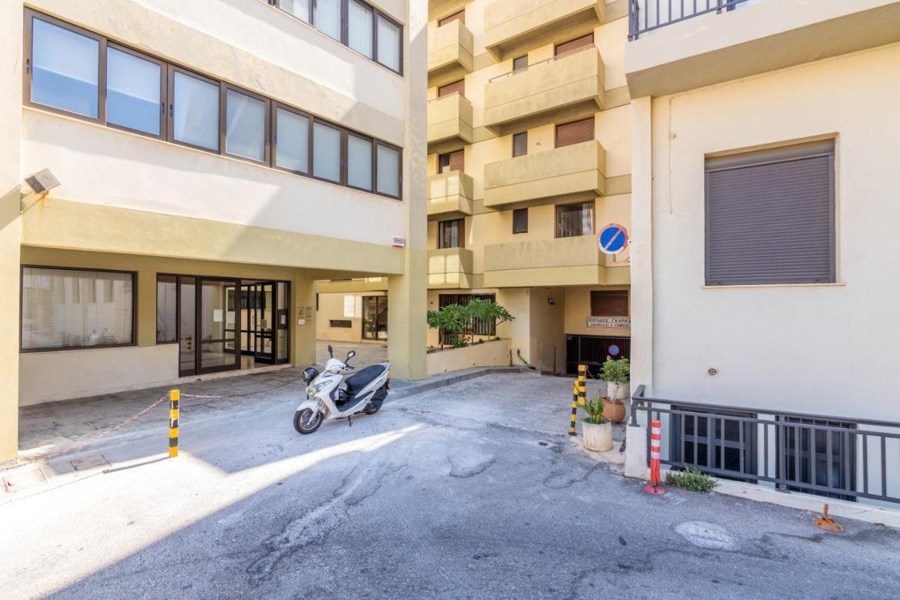 City Center With Free Parking And Port Side View Apartamento Iráclio Exterior foto